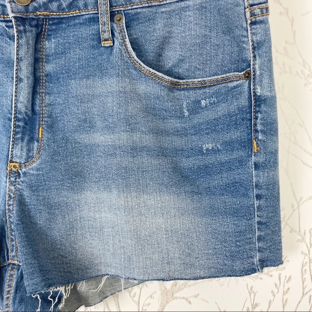 UNIVERSAL THREAD High-Rise Shortie Jean Shorts 16